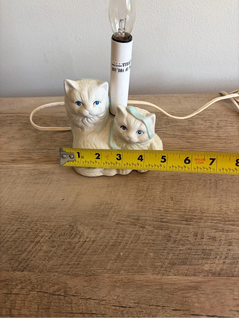 White Kittens With Blue Ribbon Lamp Night Light Cat Lady Cute 90’s WORKS